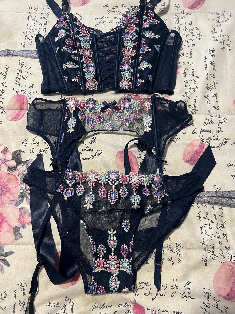NWT Victoria’s Secret corset set